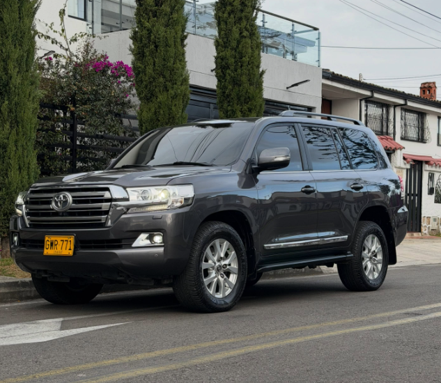 Toyota Land Cruiser LC200 Imperial Diésel 2021